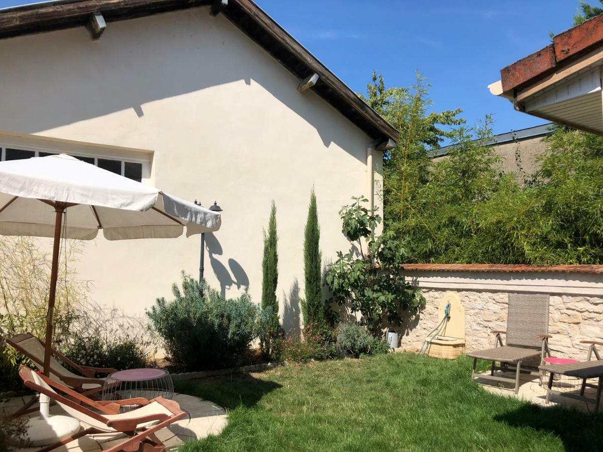 studio maisonnette avec jardin Nancy Esterno foto