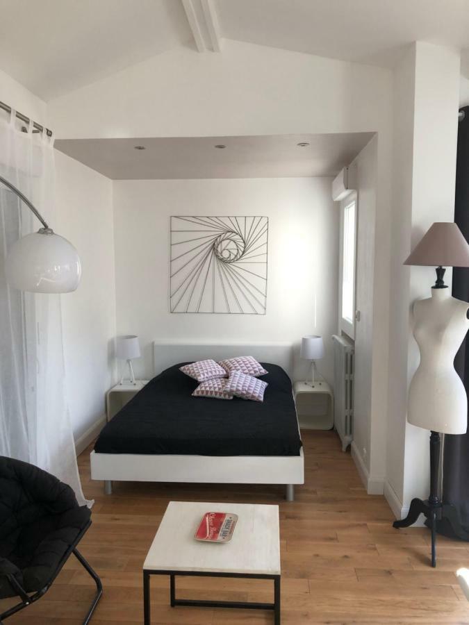 studio maisonnette avec jardin Nancy Esterno foto