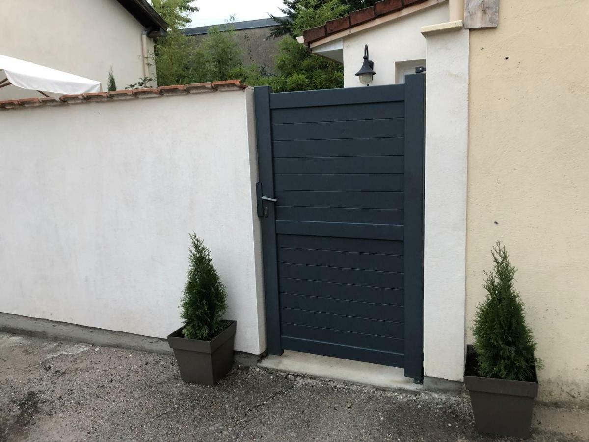studio maisonnette avec jardin Nancy Esterno foto